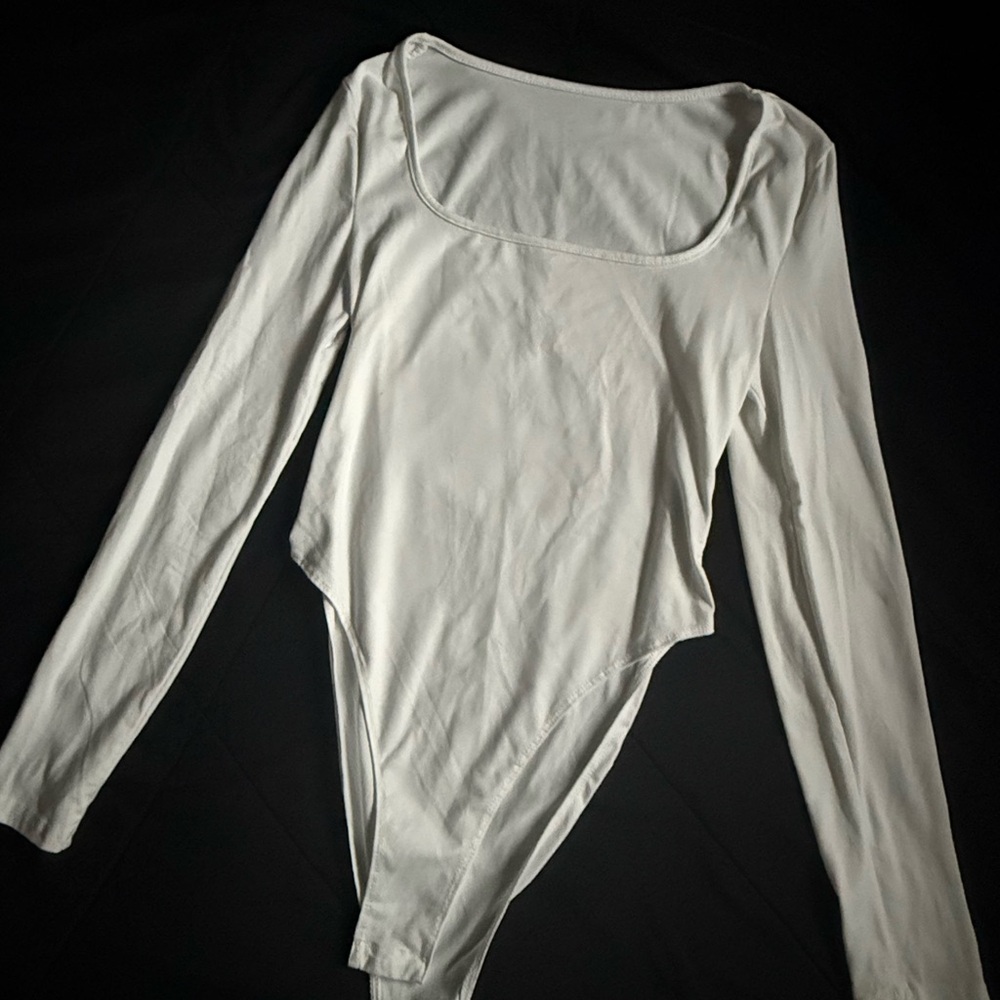 SHEIN Classic White Long Sleeve Bodysuit